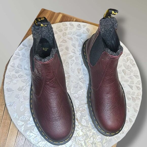 Dr. Martens 2976 WarmWair Lined Grizzly Leather Winter Snow Chelsea Boot Unisex - Picture 8 of 13